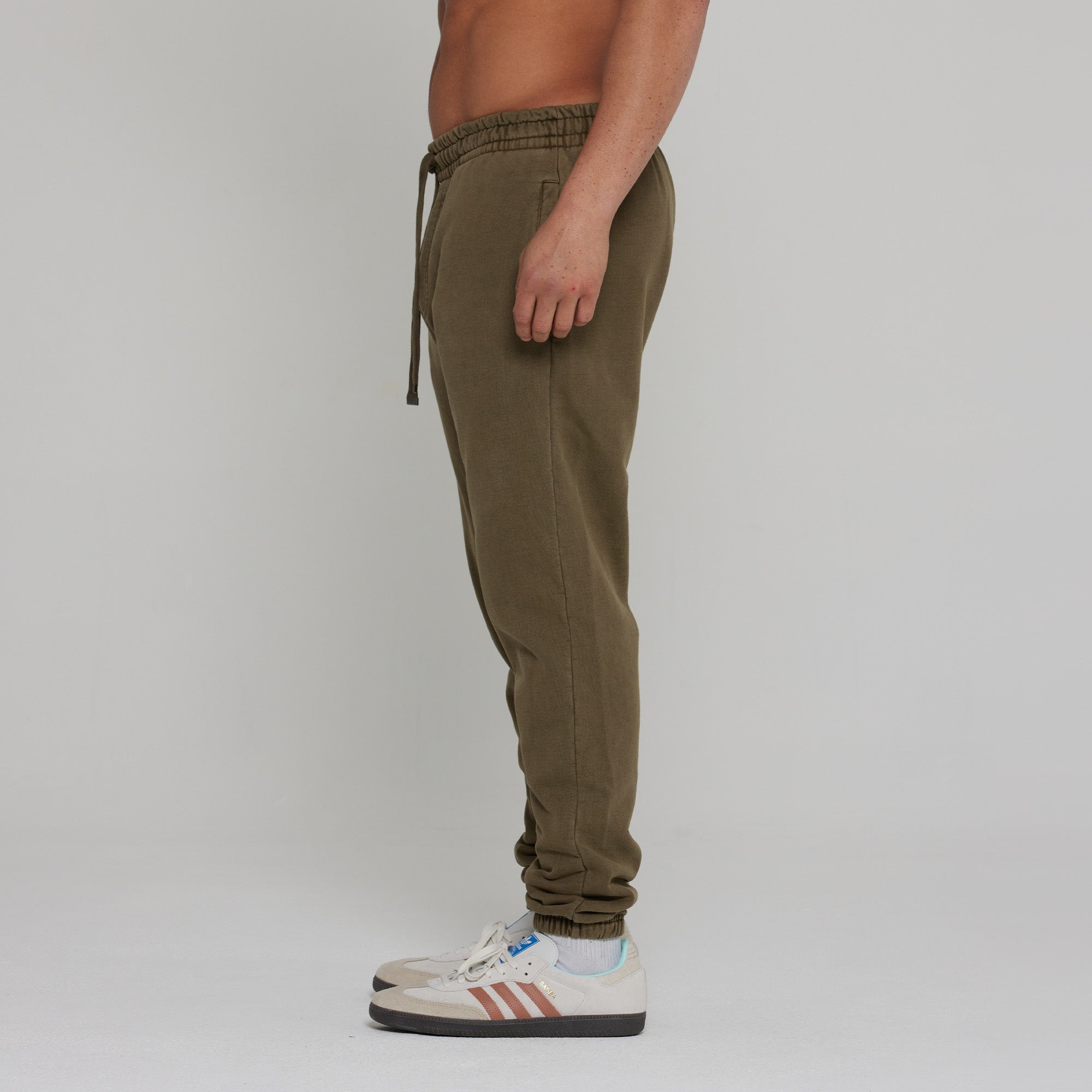 BGSM Men's Loose Fit Winter Sweatpants with Zippered Pockets, Basic, Small  : : Clothing, Shoes & Accessories