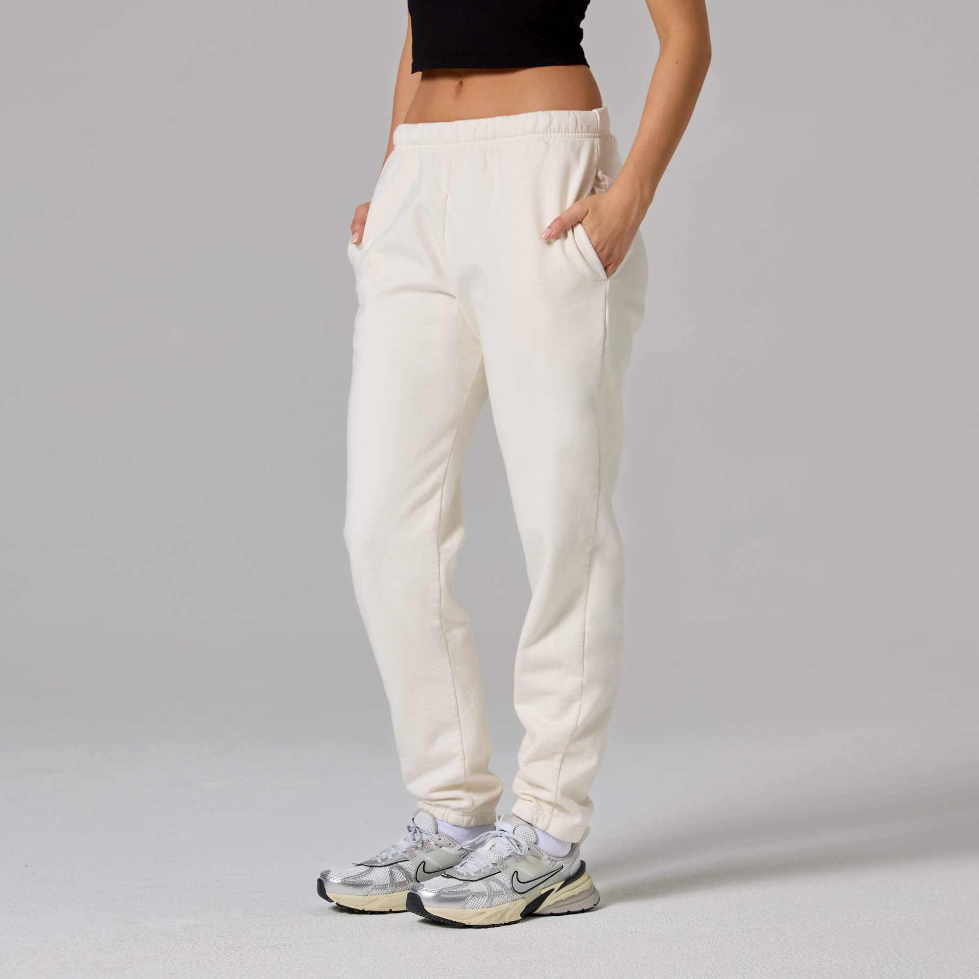 NEW sold TALENTLESS WOMENS PREMIUM WHITE SWEATPANTS SZ XS