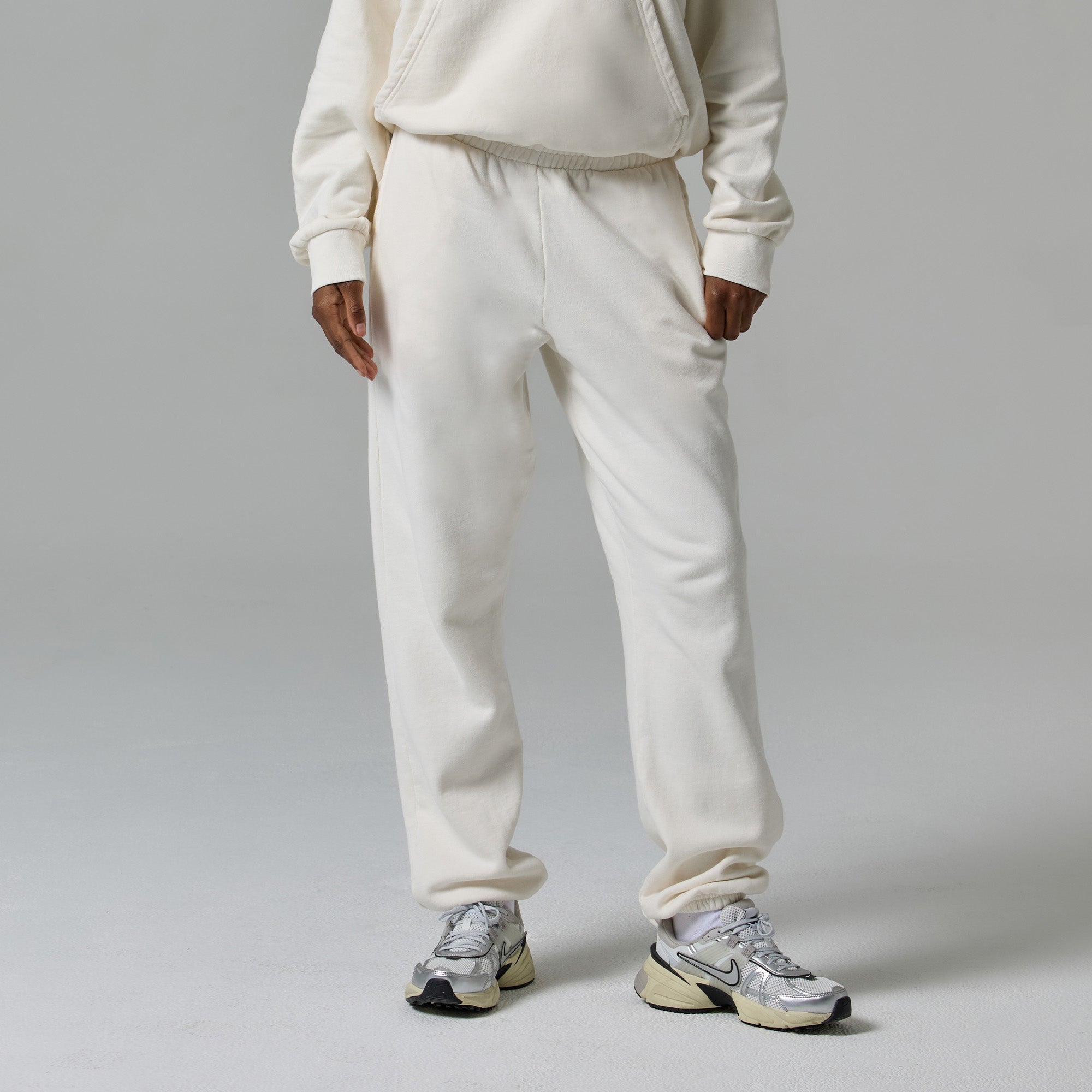 Talentless Women's Lightweight Sweatpants